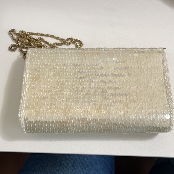 La Regale Purse - Picture 3 of 16